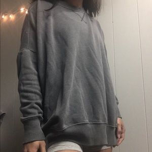Oversized long sweatshirt